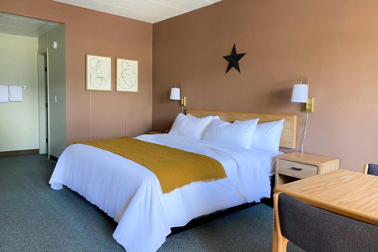 The Benson Motel - Benson, Mn - Us-12 Hwy Екстер'єр фото